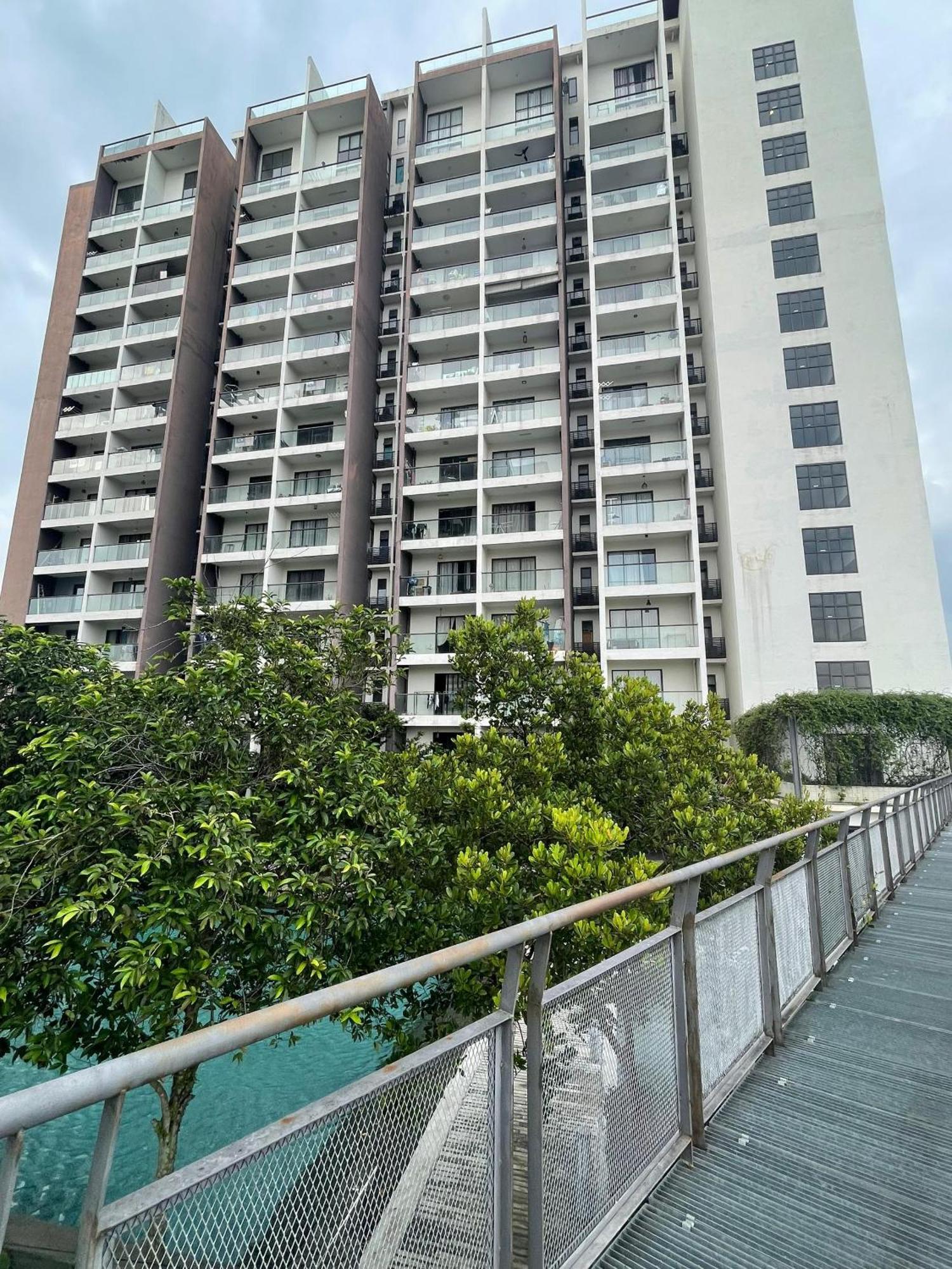 Urban 360 Studio Love Rara Suite Homestay Cuevas de Batu Exterior foto