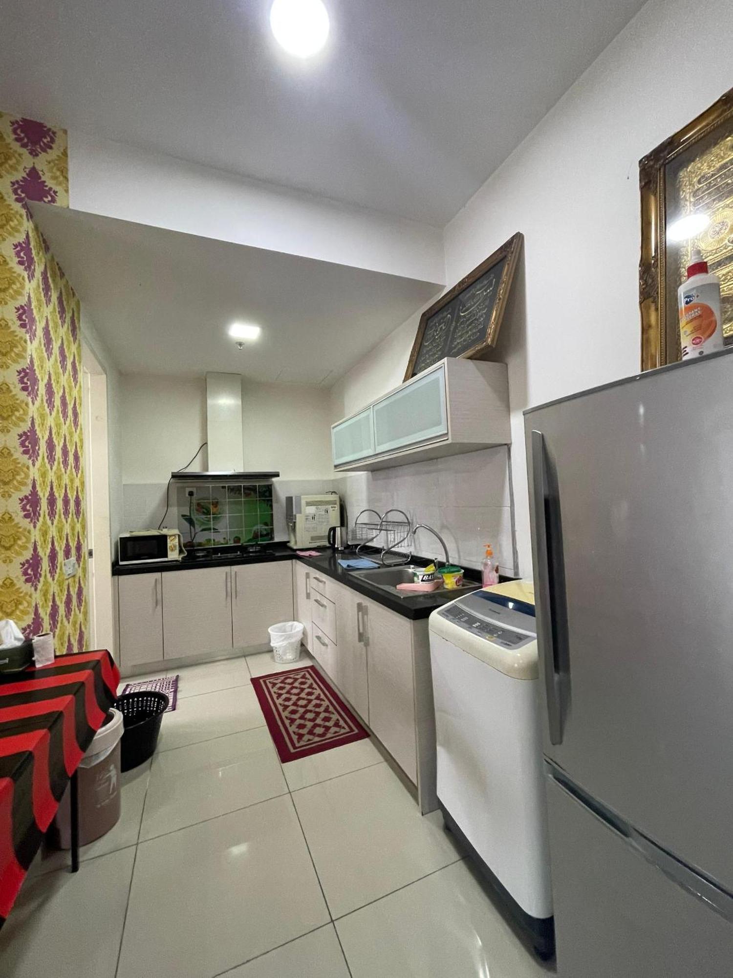Urban 360 Studio Love Rara Suite Homestay Cuevas de Batu Exterior foto